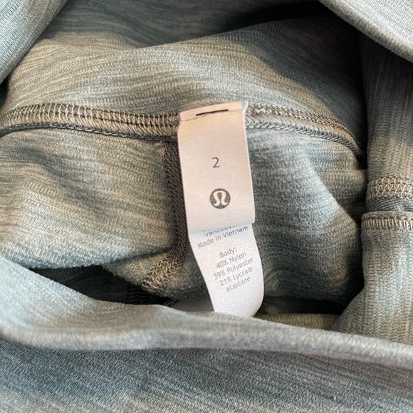 Lululemon biker shorts - Picture 4 of 4